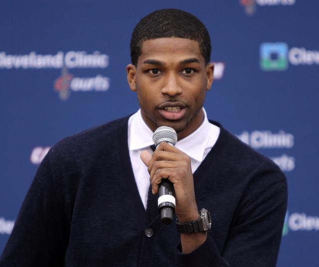 尼克斯官方：沙梅特本场不会回归，麦克布莱德因生病出战成疑（尼克斯官方通报：沙梅特本场提前退场不再出战，麦克布莱德因病出战成疑）