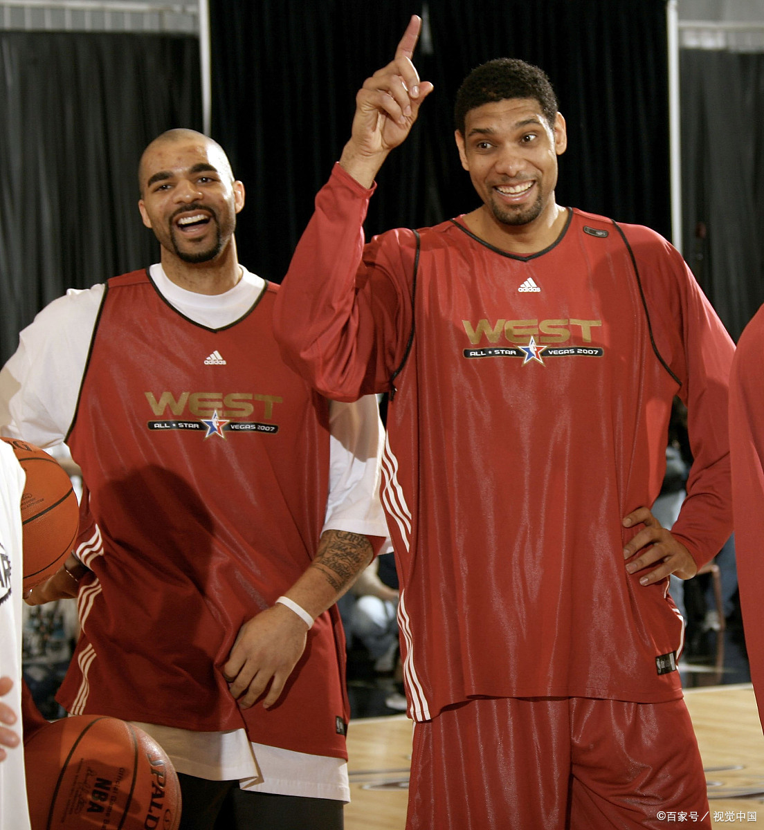 官方：27岁日本后卫富安健洋加盟阿贾克斯，签约至赛季结束（阿贾克斯官宣：27岁日本后卫富安健洋加盟，合同至本赛季末）