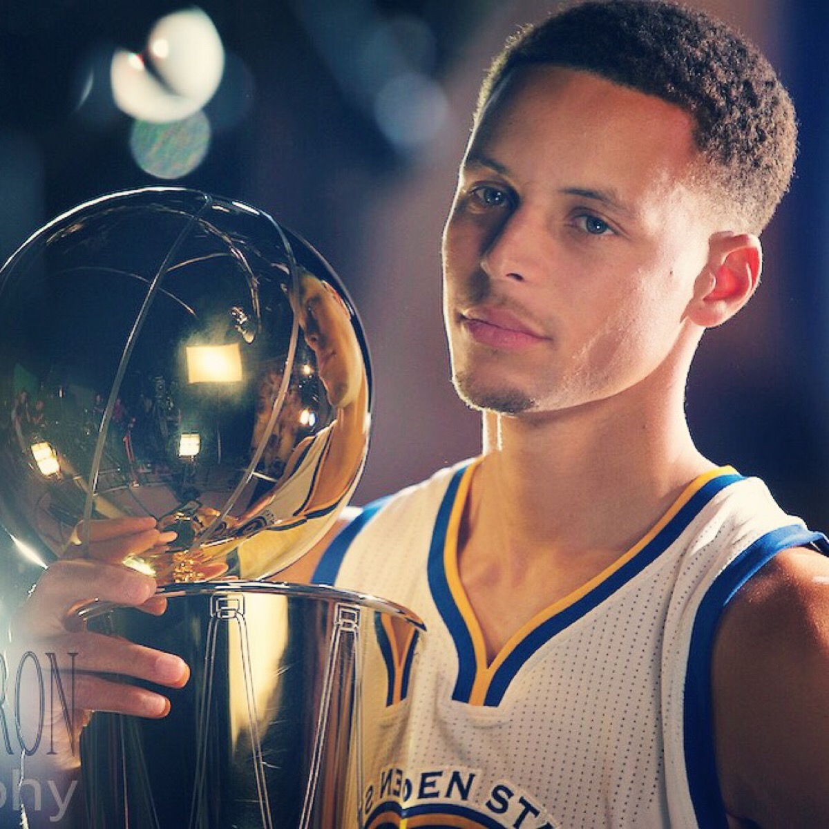 B席48次英超助攻超越阿圭罗，曼城队史仅次于丁丁和D席（B席英超助攻达48次超越阿圭罗，曼城队史仅逊丁丁与D席）