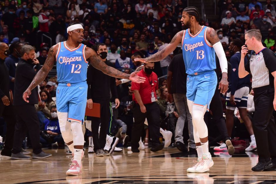 邹市明后悔也没用了！原以为娶了个高材生，没想到却把2亿家产败光（邹市明婚姻理财风波：娶学霸妻后的2亿财产争议）