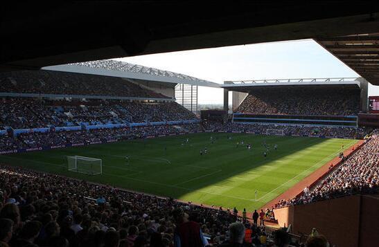 哈登表现抢眼，助力球队逆转胜利（哈登闪耀全场，率队完成逆转）