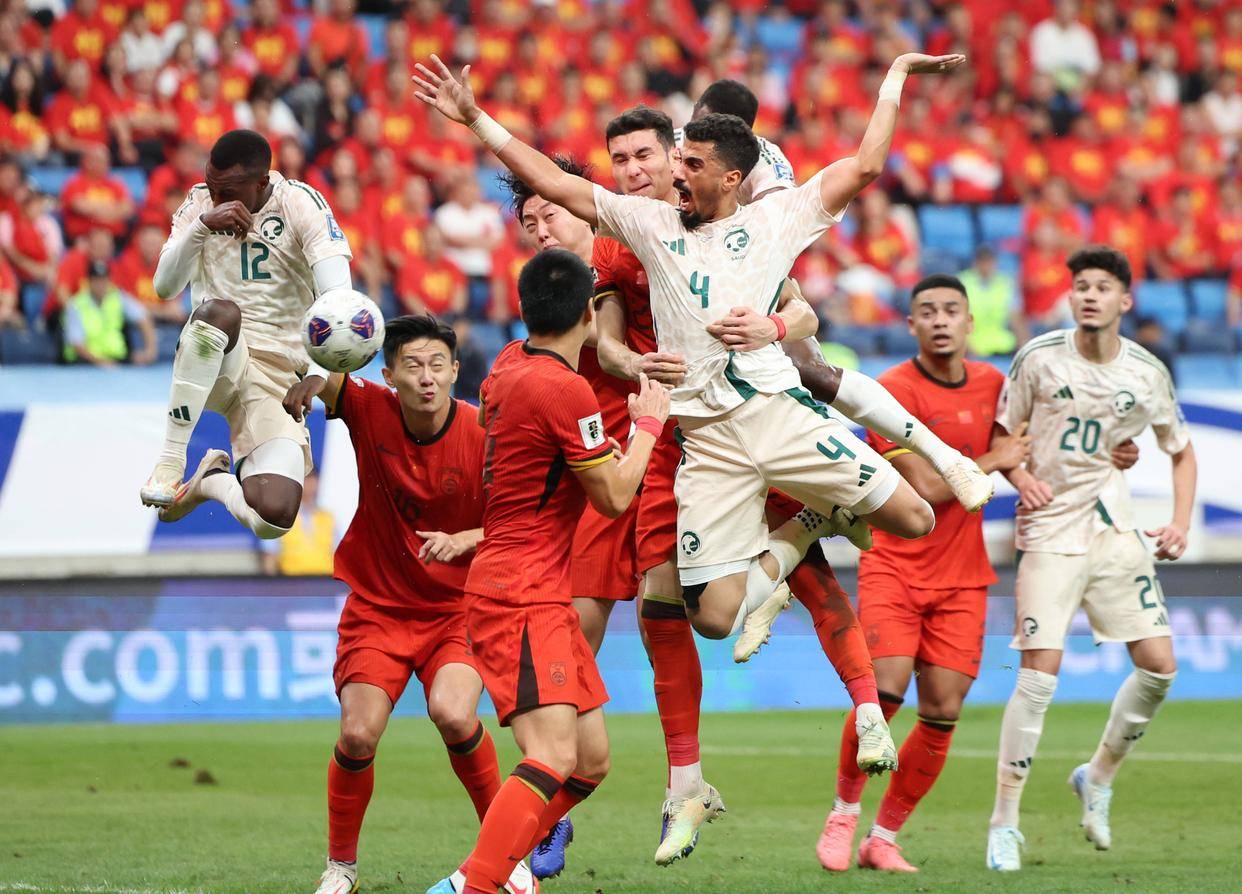 玉昆副总经理告别安德森：讲不出再见，这便是职业足球的规则（玉昆副总经理与安德森分道扬镳：难言再见，这是职业足球的规则）