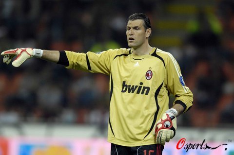 马卡：贝蒂斯为安东尼申请暂缓执行停赛处罚，以让其踢德比（马卡：贝蒂斯请求推迟安东尼停赛生效，力争让其出战德比）