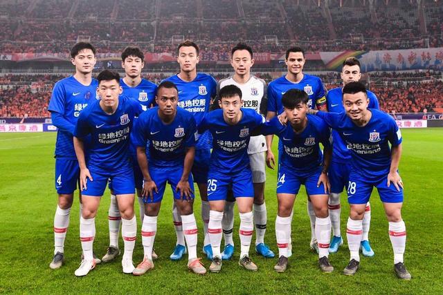 苏超南京主帅：业余球员比赛有6万多人观战，在西班牙见不到（苏超南京主帅：业余球赛观众逾6万，在西班牙罕见）