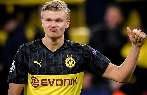 篮球勇士队内三分比赛，球星夺冠（勇士队内三分大赛，球星折桂）