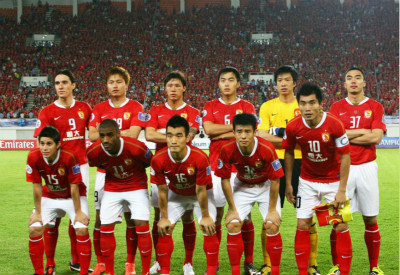 森林狼掘金末节生死时刻：爱德华兹三罚全中+绝平三分进入加时赛（森林狼vs掘金末节决战：爱德华兹三罚稳准+绝平三分，比赛拖入加时）