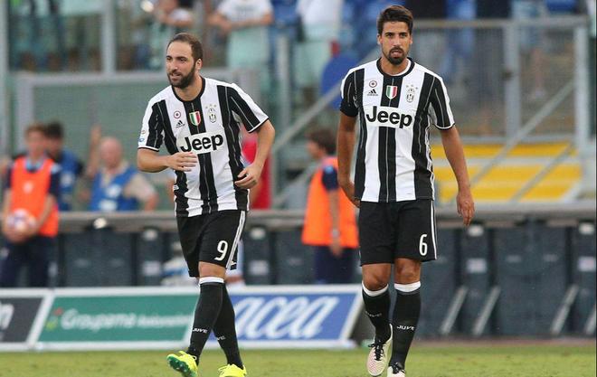 快船大胜巩固西部排名（快船大捷，稳居西部前列）