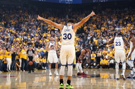 弗拉格谈数据比肩詹科：简直就是梦想成真，年轻时从未想过（弗拉格称数据已与詹科齐平：如梦成真，年少时不敢想象）