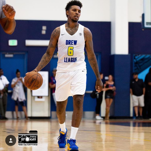 大腿级别，自加盟那不勒斯后麦克托米奈参与进球数意甲中场第1（大腿属性拉满！加盟那不勒斯后麦克托米奈以进球参与数领跑意甲中场）