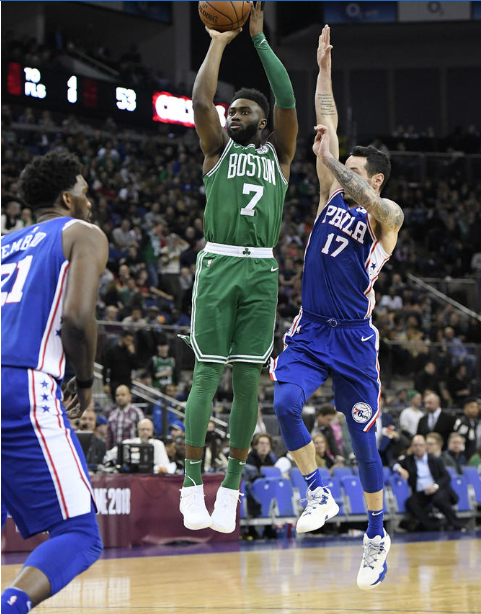 吉迪闪耀表现，引领球队崛起（吉迪高光发挥，带领球队腾飞）