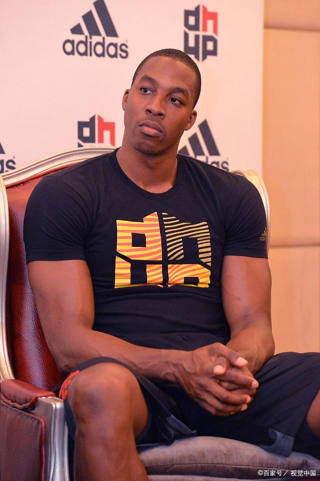 罗马诺：萨勒马科尔斯将与AC米兰续约五年，薪资也将提升（罗马诺：AC米兰将与萨勒马科尔斯续签五年合同，薪资同步上调）