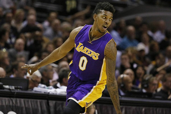 2025中超助攻榜：纳萨里奥、克雷桑9次并列第一，韦世豪8次（2025中超助攻榜：克雷桑与纳萨里奥以9助并列榜首，韦世豪8助紧随其后）