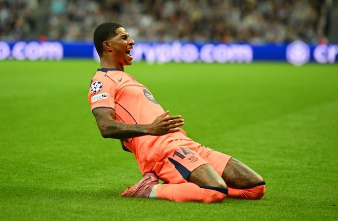 津门虎vs申花首发：双方均四外援！高天意先发，于汉超替补（津门虎战申花首发出炉：两队均上四外援，高天意首发、于汉超替补）