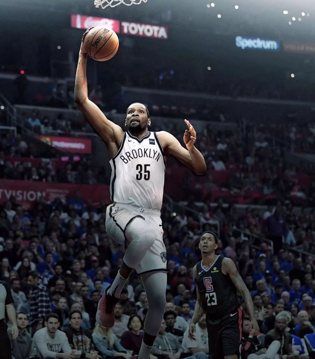 英超球员专访：凯恩谈赛季目标,（英超专访：凯恩畅谈赛季目标）